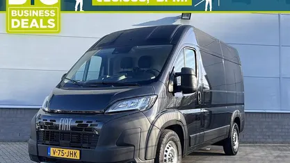 Zwart Occasion 2024 Fiat Ducato Van | € 35.004 (Eerlijke prijs)