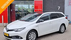Wit Gebruikt 2018 Toyota Auris Hybrid Edition Stationwagen | € 18.400 (Eerlijke prijs)