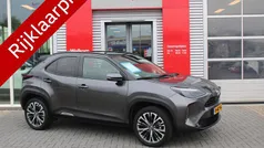 Grijs Gebruikt 2022 Toyota Yaris Cross Executive SUV | € 29.900 (Eerlijke prijs)