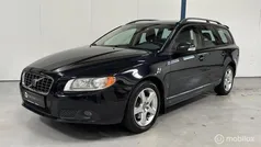Zwart Gebruikt 2008 Volvo V70 Momentum Stationwagen | € 13.945 (Eerlijke prijs)