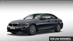 Mineralgrau metallic (grijs metallic) Gebruikt 2021 BMW 320 Comfort Edition Sedan | € 32.895 (Eerlijke prijs)