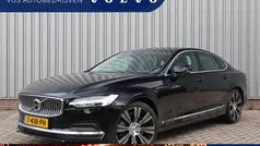 Zwart Gebruikt 2023 Volvo S90 Plus Sedan | € 39.950 (Eerlijke prijs)