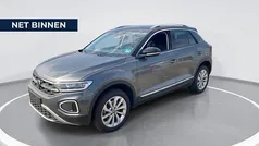 Grijs Gebruikt 2024 VW T-Roc Style SUV | € 33.440 (Eerlijke prijs)