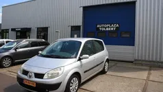 Grijs Gebruikt 2005 Renault Scénic II Komfort MPV | € 850 (Super prijs)