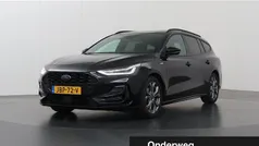 Gebruikt 2023 Ford Focus ST-Line X Stationwagen | € 23.935 (Eerlijke prijs)