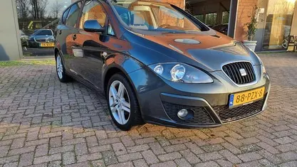 Occasion Seat Altea XL 125 PK (91 kW) 2011 Grijs MPV