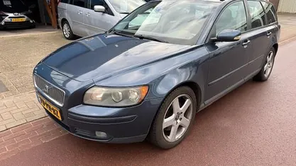 Gebruikt 2004 Volvo V50 Momentum Stationwagen | € 950 (Super prijs)