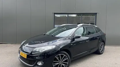 Zwart Gebruikt 2012 Renault Mégane GrandTour Bose Edition Stationwagen | € 4.440 (Eerlijke prijs)