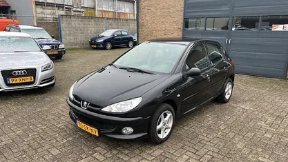 Occasion Peugeot 206 75 PK (55 kW) 2006 Zwart Hatchback