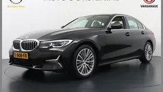 Gebruikt 2021 BMW 330 Luxury Line Sedan | € 31.495 (Super prijs)