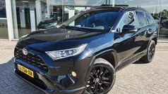 Zwart Gebruikt 2021 Toyota RAV4 Edition SUV | € 32.900 (Goede deal)