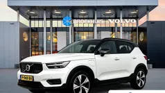 Gebruikt 2022 Volvo XC40 R-Design SUV | € 33.395 (Eerlijke prijs)