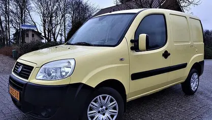 Occasion Fiat Doblò 78 PK (57 kW) 2006 Geel MPV