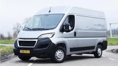 Grijs Gebruikt 2024 Peugeot Boxer Van | € 25.890 (Eerlijke prijs)
