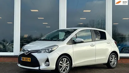 Wit Gebruikt 2016 Toyota Yaris Trend Hatchback | € 10.850 (Goede deal)