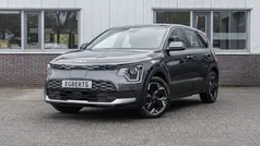 Grijs Gebruikt 2022 Kia e-Niro 2 SUV | € 28.950 (Goede deal)