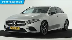 Licht grijs metallic Gebruikt 2022 Mercedes A180 Business Hatchback | € 31.950 (Eerlijke prijs)