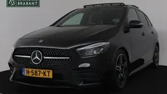 Zwart Gebruikt 2020 Mercedes B180 Business MPV | € 24.945 (Eerlijke prijs)