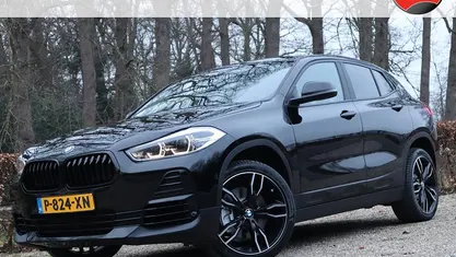 Zwart Occasion 2022 BMW X2 Basis SUV | € 25.900 (Super prijs)