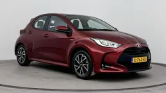Gebruikt 2020 Toyota Yaris Hybrid Hatchback | € 20.999 (Eerlijke prijs)