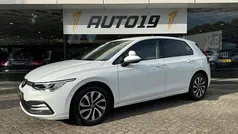 Gebruikt 2023 VW Golf VIII Business Hatchback | € 29.919 (Eerlijke prijs)