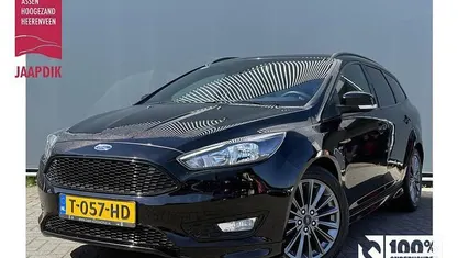 Zwart Gebruikt 2018 Ford Focus ST-Line Stationwagen | € 10.899 (Eerlijke prijs)