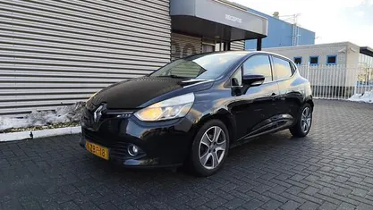 Zwart Occasion 2015 Renault Clio IV Night&Day Hatchback | € 3.999 (Goede deal)