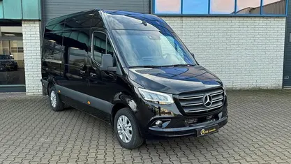 Zwart Occasion 2023 Mercedes Sprinter Van | € 56.750 (Eerlijke prijs)