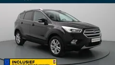 Zwart Gebruikt 2018 Ford Kuga Trend SUV | € 14.990 (Goede deal)