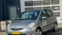 Grijs Gebruikt 2005 Honda Jazz LS Hatchback | € 2.295 (Eerlijke prijs)