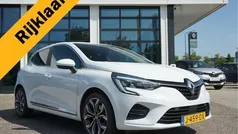 Gebruikt 2020 Renault Clio V Intens Hatchback | € 17.900 (Eerlijke prijs)