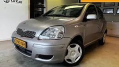 Grijs Gebruikt 2003 Toyota Yaris Sol Hatchback | € 1.795 (Eerlijke prijs)