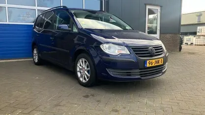 Occasion VW Touran Trendline 140 PK (102 kW) 2009 Blauw MPV