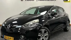 Zwart Gebruikt 2015 Renault Clio IV Bose Edition Hatchback | € 6.950 (Eerlijke prijs)