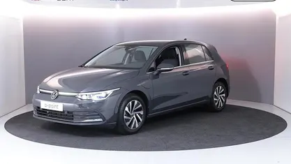 Occasion 2021 VW Golf VIII Style Hatchback | € 24.949 (Goede deal)