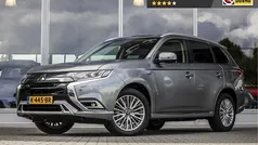 Gebruikt 2020 Mitsubishi Outlander Intense+ SUV | € 24.350 (Eerlijke prijs)