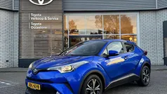 Gebruikt 2017 Toyota C-HR SUV | € 16.700 (Eerlijke prijs)