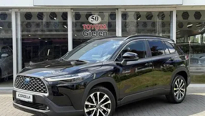 Zwart, metallic lak Occasion 2023 Toyota Corolla Cross Edition SUV | € 33.800 (Eerlijke prijs)