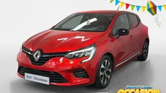 Rouge flamme nnp Gebruikt 2022 Renault Clio V Evolution Hatchback | € 12.435 (Eerlijke prijs)