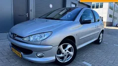 Gebruikt 2004 Peugeot 206 Quiksilver Hatchback | € 995 (Eerlijke prijs)