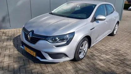 Occasion Renault Mégane IV Zen 102 PK (75 kW) 2019 Hatchback