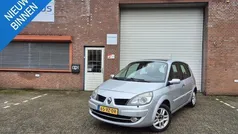 Gebruikt 2007 Renault Scénic II MPV | € 2.199 (Eerlijke prijs)
