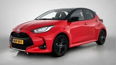 Rood Gebruikt 2021 Toyota Yaris Hybrid Edition Hatchback | € 23.950 (Eerlijke prijs)
