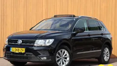 Zwart Gebruikt 2020 VW Tiguan Comfortline SUV | € 26.940 (Eerlijke prijs)