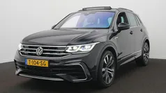 Zwart Gebruikt 2023 VW Tiguan R-line SUV | € 39.900 (Eerlijke prijs)