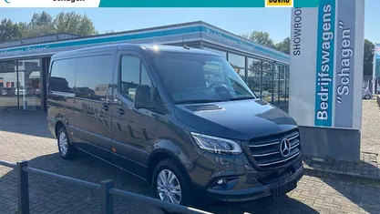 Grijs Gebruikt 2024 Mercedes Sprinter Van | € 57.950 (Eerlijke prijs)