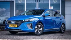 Blauw, metallic lak Gebruikt 2016 Hyundai Ioniq Edition Sedan | € 14.400 (Eerlijke prijs)