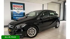Zwart Gebruikt 2018 Mercedes B180 Business MPV | € 17.950 (Goede deal)