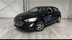 Zwart, metallic lak Gebruikt 2018 Ford Focus Business Edition Hatchback | € 12.945 (Eerlijke prijs)