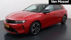 Rood Gebruikt 2023 Opel Astra Elegance Hatchback | € 27.740 (Eerlijke prijs)